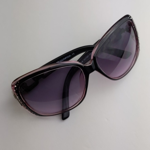NWOT South Pole Pink & Black 90s Style Sunglasses - Picture 1 of 7